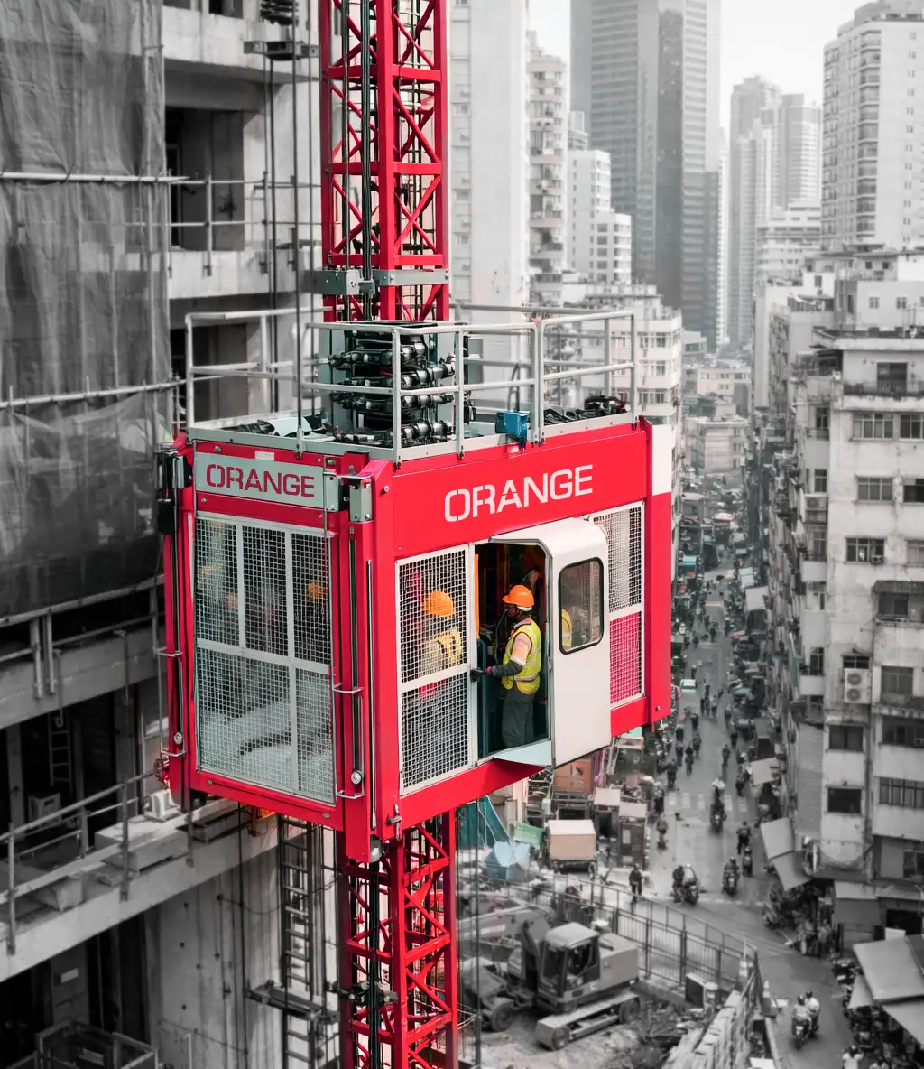 SC200 passenger hoist installation on Mumbai construction site