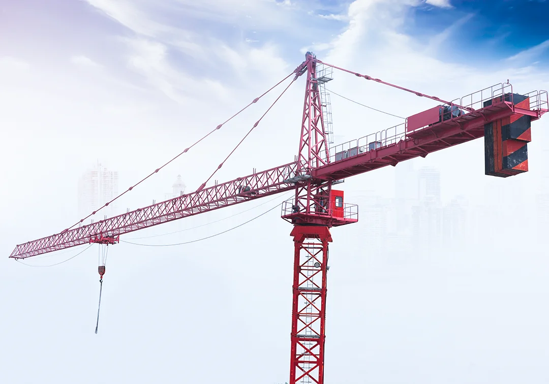 Hammerhead crane lifting load